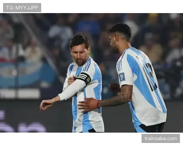 帕尔默 vs 梅西：节奏掌控与冷静终结对比