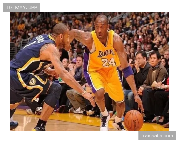 哈登这自律程度，凌晨四点的洛杉矶都没他醒得早